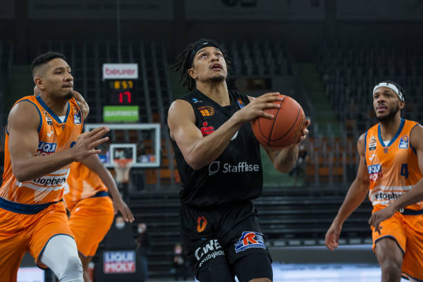 在转会市场 在转会市场