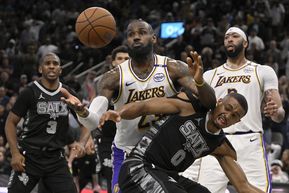 显然不仅是 显然不仅是