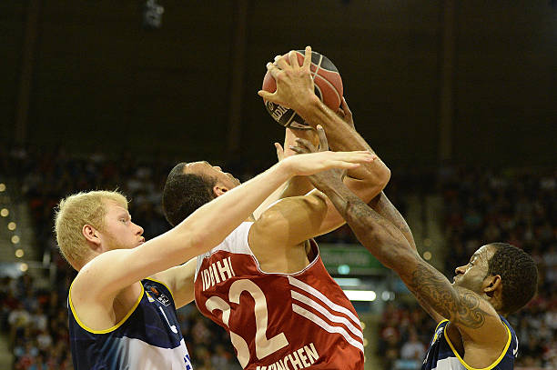 足球市场背 足球市场背